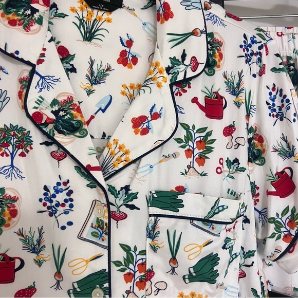 NWT Kate Spade Super Cute Cropped Printed Pajama Set size S - Picture 9 of 9